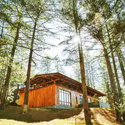 Bhutan Luxury Tour: Six Senses Escape