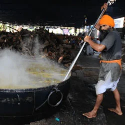 Kashmir Vaishno Devi Amritsar Package Tour