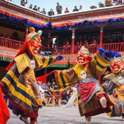 Leh Ladakh package tour plan with Turtuk and Siachen