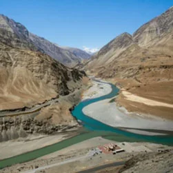 Ladakh tour package with Turtuk and Siachen