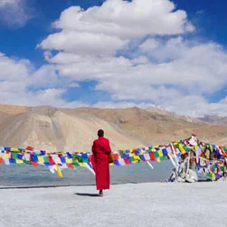 Leh Ladakh package tour plan with Turtuk and Siachen