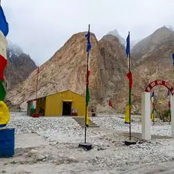 Ladakh package tour cost with Turtuk and Siachen