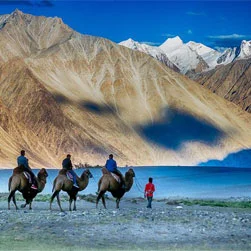 Ladakh Tour Itinerary with Turtuk and Siachen