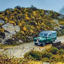 Sandakphu Land Rover Package Tour Booking